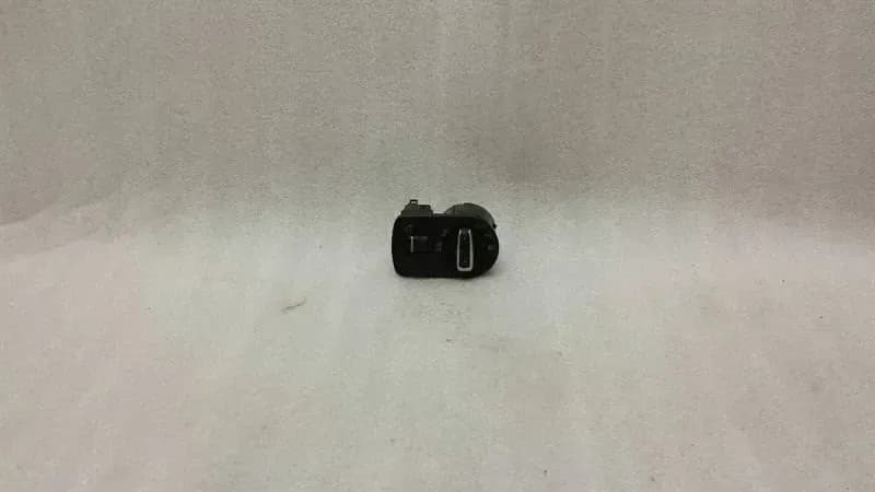 AUDI Audi S3 8P RHD Headlight Switch 8P2941531CL Right Handlebar.