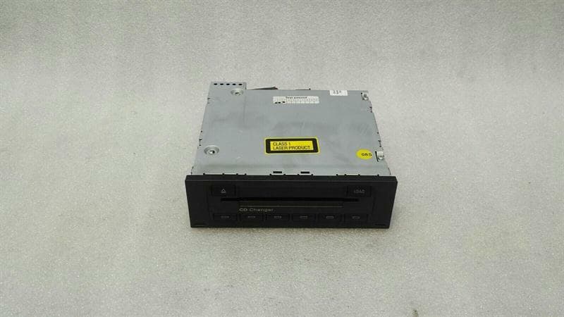 AUDI Audi S3 8P CD Changer 8E0035111D CD Changer