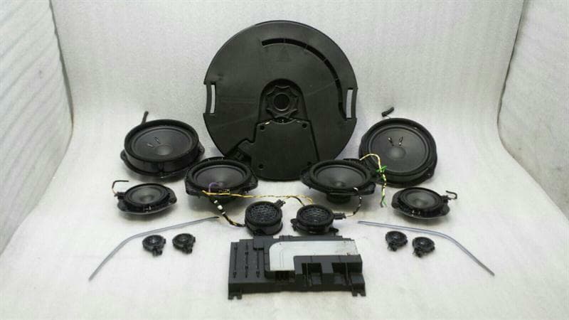 AUDI Audi S3 8V Speaker 8V0035465D Speaker Set Set Bang&Olufsen B&O