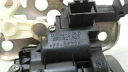 AUDI Audi S3 8V A3 Q5 A6 Boot Lock 8R0827505 Tailgate Lock — thumbnail 8