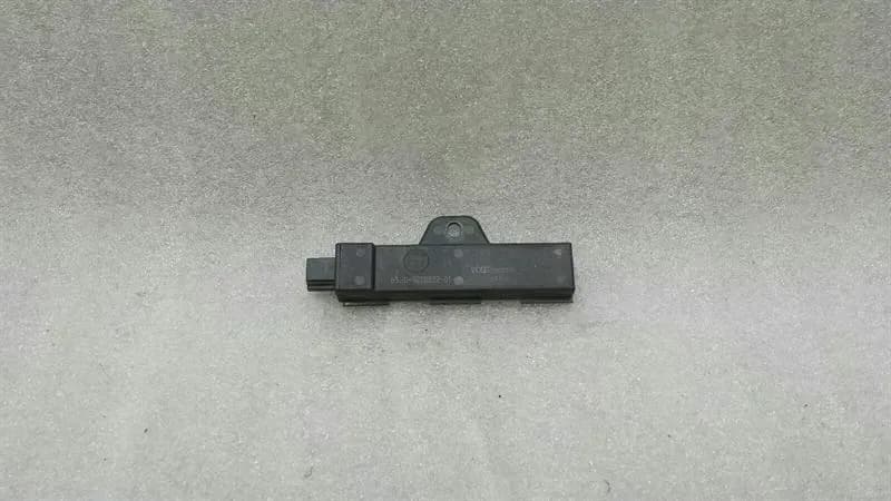 BMW 5 Series F07 GT Aerial / Antenna 9220832 Antenna Keyless Go