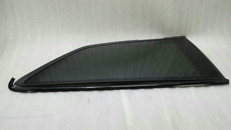 AUDI Audi S3 8V Right Rear 1/4 Glass 8V3845300G Door Window 1⁄4 Rear Right 3 Door