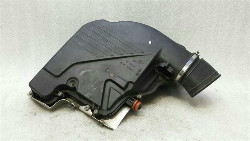 BMW BMW 5 Series F07 GT Airbox 7577464 Air Filter Box