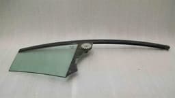 BMW BMW 5 Series F07 GT Right Rear 1/4 Glass 7197886 Door Glass 1/4 Rear Right. — thumbnail 1