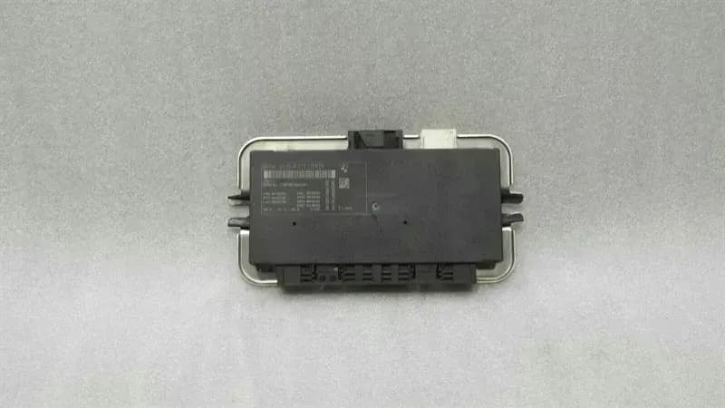BMW BMW 5 Series F07 GT Footwell Module 9225711 Interior Control Unit