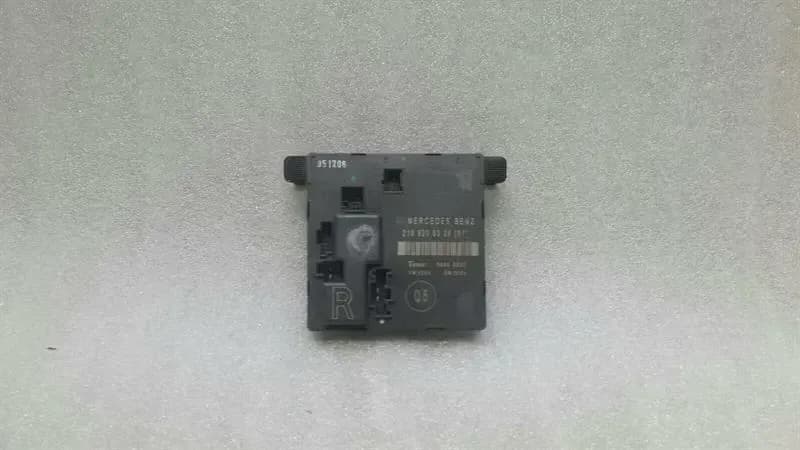 MERCEDES-BENZ Mercedes CLS W219 RRH door module A2198200326 door control unit rear right.