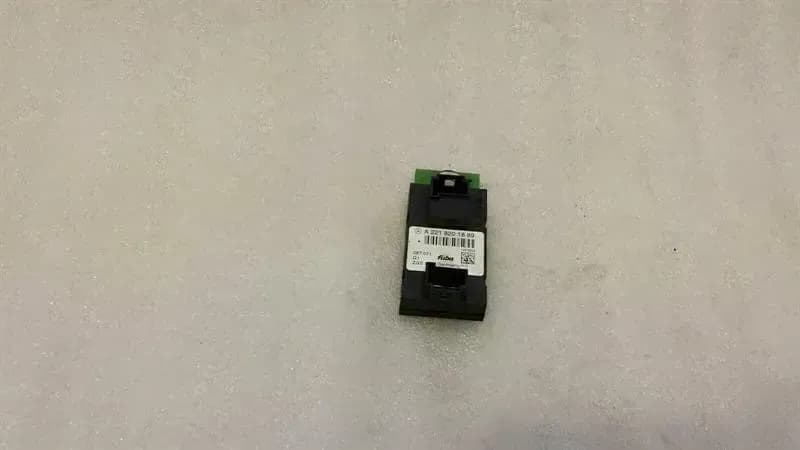 Mercedes CL W216 Aerial / Antenna A2218201889 Antenna Locking Circuit