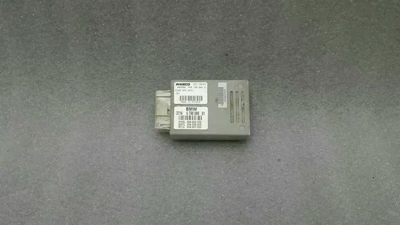 BMW BMW 5 Series F07 GT Air Suspension Module 6796589 ECU Air Suspension