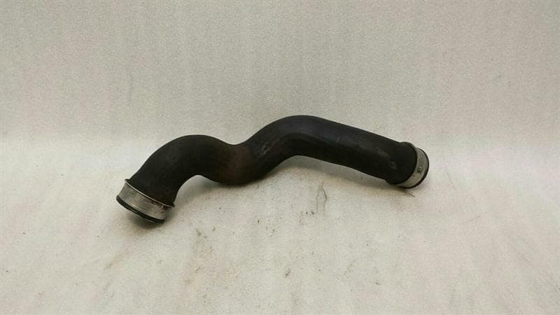 Mercedes CLS W219 intercooler pipe A2115282482 pressure pipe charge air pipe OM642