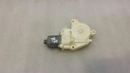 MERCEDES-BENZ Mercedes E Class W212 RRH Door Window Motor A2048200642 Window Regulator Motor HR — thumbnail 4