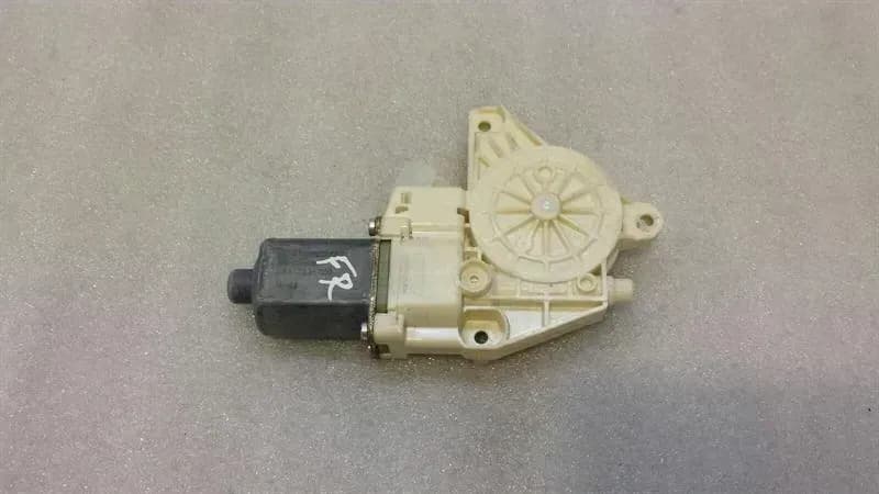 Mercedes E Class W212 FRH Door Window Motor A2129066702 Window Regulator Motor Front