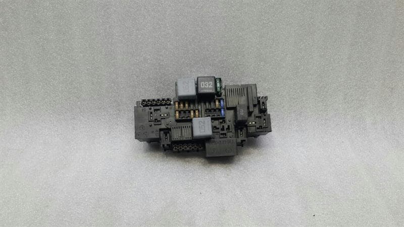 Mercedes C Class W205 Fuse Box A2229063202 Fuse Box SAM