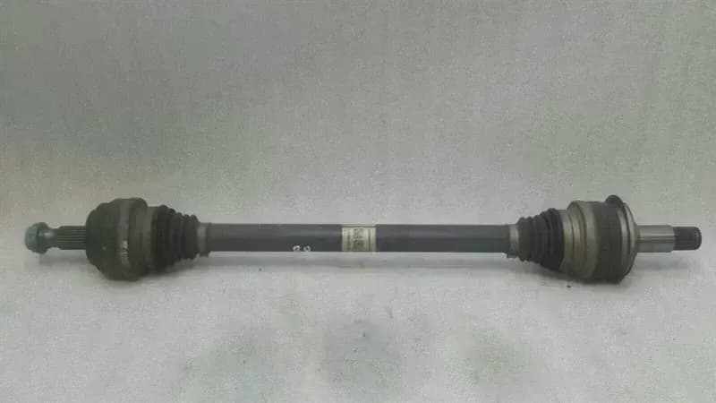 Mercedes C Class W205 Drive Shaft Rear RE A2053504019 Rear Right Drive Shaft