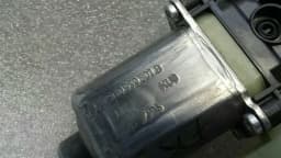 AUDI Audi S3 8V A3 door window motor 5Q0959801B power window motor right — thumbnail 6