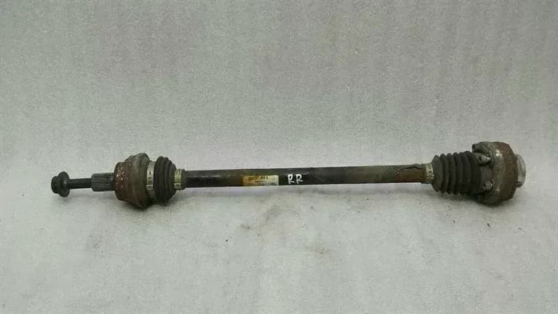 AUDI Audi S3 8V drive shaft rear right 5Q0501204A rear right drive shaft.