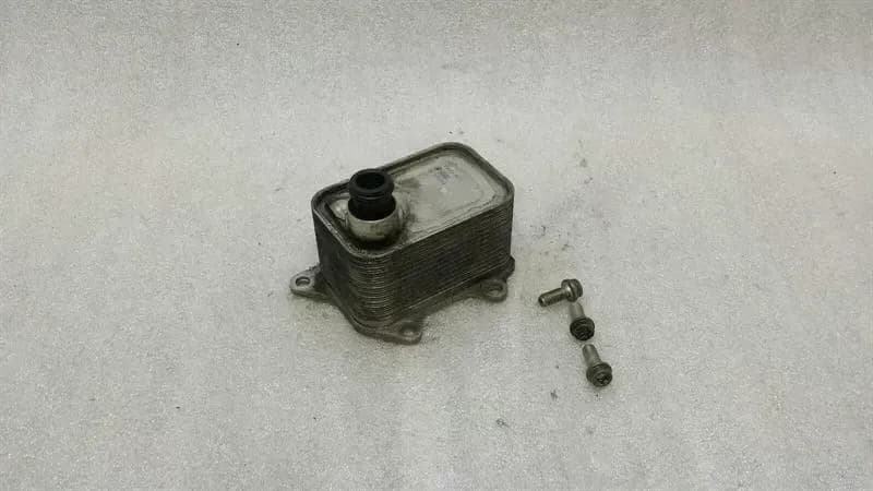 AUDI Audi S3 8V Engine Oil Cooler 06L117021E Oil Cooler Radiator 2.0 TFSI