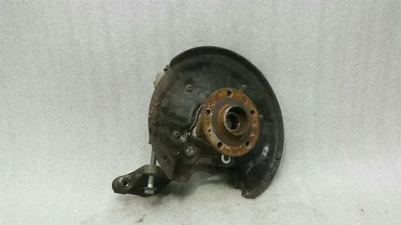 AUDI Audi S3 8V right rear hub 5Q0505436J wheel bearing housing rear right.