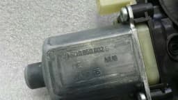 AUDI Audi S3 8V A3 Door Window Motor 5Q0959802B Power Window Motor Left — thumbnail 3