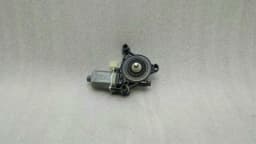 AUDI Audi S3 8V A3 door window motor 5Q0959801B power window motor right — thumbnail 4