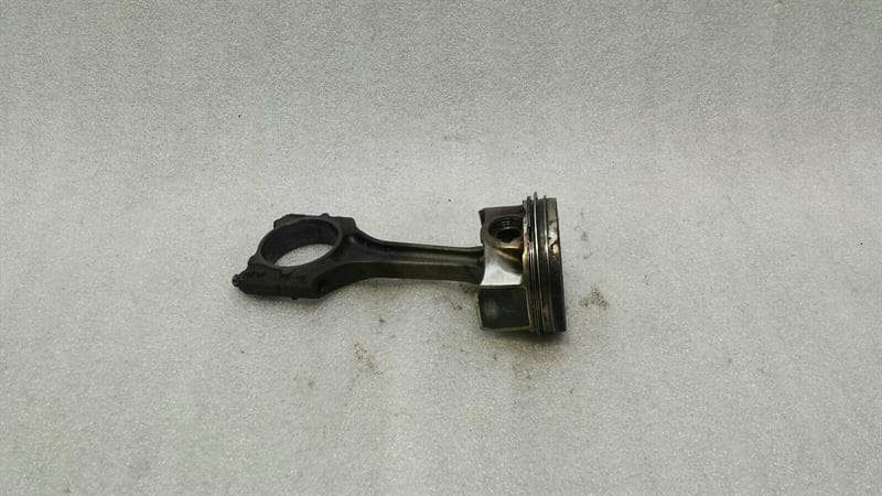 AUDI Audi S3 8V Piston Conrod 06K107065F Piston 2.0 TFSI