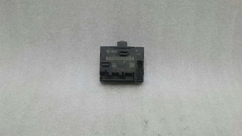 AUDI Audi S5 8T left door module 8T0959793D door control unit left
