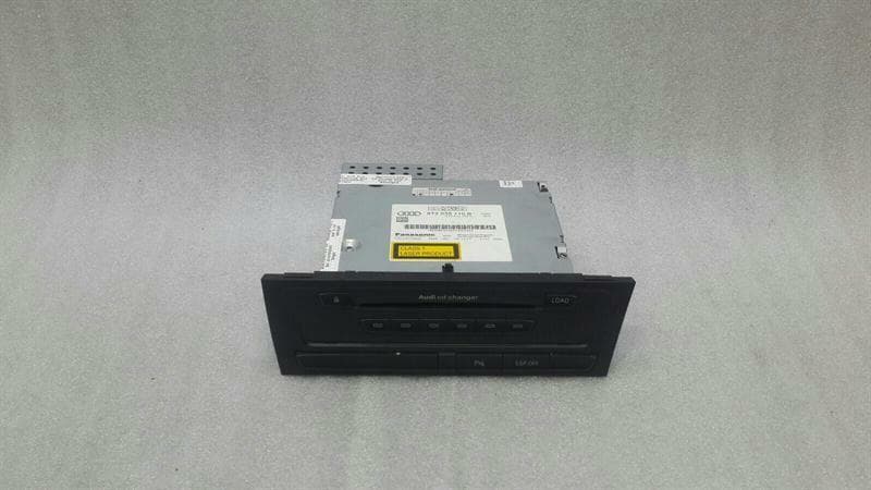 AUDI Audi S5 8T RHD CD player 8T2035110B right handlebar.