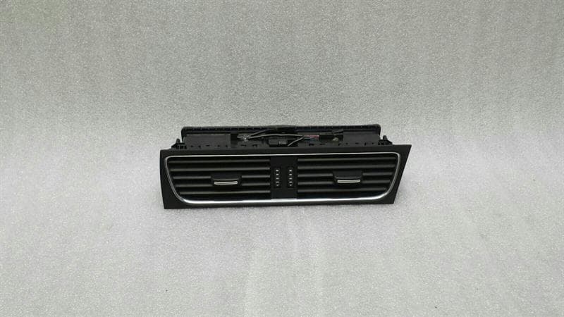 AUDI Audi S5 8T RHD air vent 8T2820951A ventilation nozzle right-hand drive