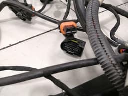 PORSCHE Porsche Cayenne 957 Engine Wiring Loom 94860700302 Engine Harness 4.8 V8 — thumbnail 3