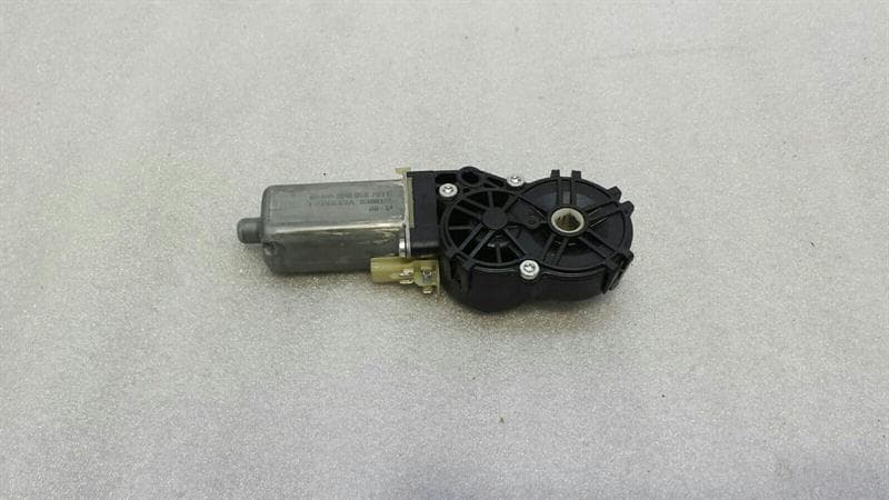 Porsche Cayenne 957 FLH Backrest Adjustment 8D0959761E Seat Motor Front Left
