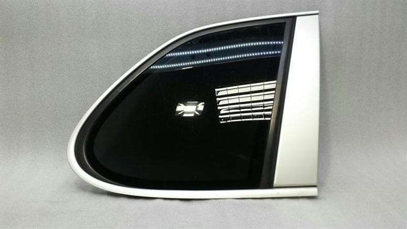 PORSCHE Porsche Cayenne 957 Rear 1/4 Glass 95554311239 Door Panel 1/4 Right Dark Tinted