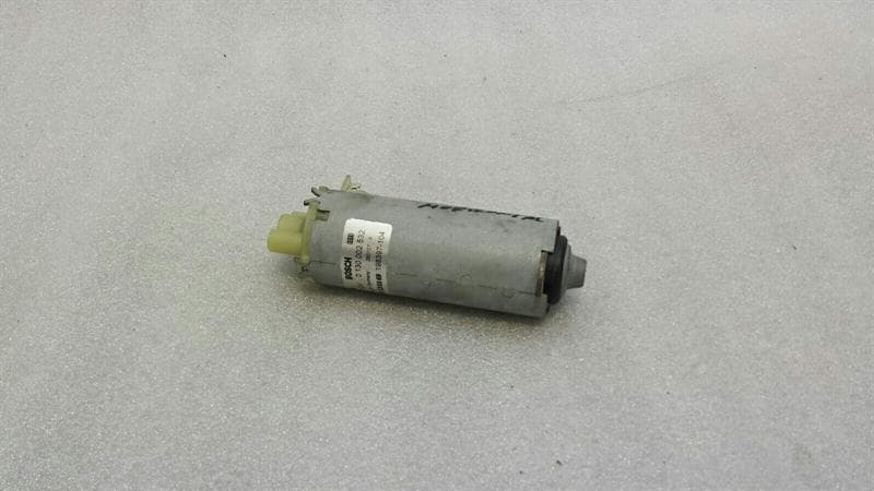 PORSCHE Porsche Cayenne 957 FLH Horizontal Adjustment 198397-104 Seat Engine Front Left