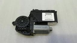 PORSCHE Porsche Cayenne 957 FRH door window motor 3D1959792E window regulator motor front — thumbnail 1