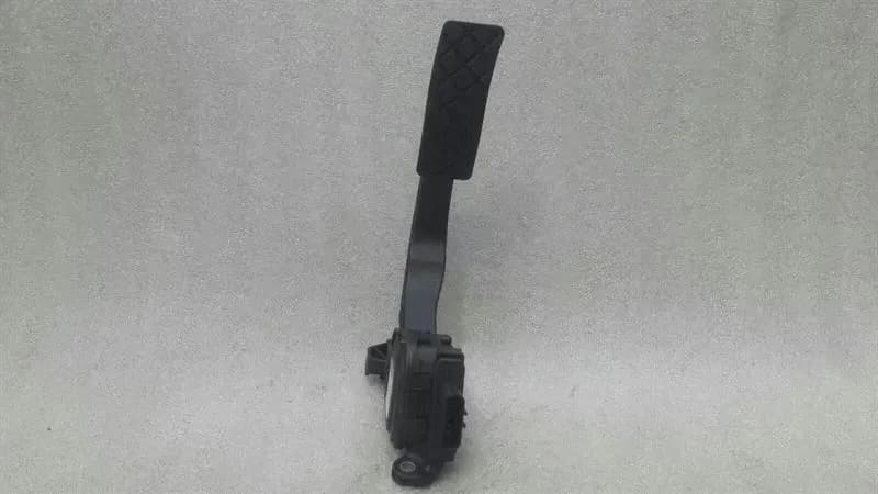 AUDI Audi A6 4G accelerator pedal (electrical) 4H1723523 accelerator pedal