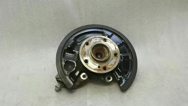 Mercedes A Class W176 Left Rear Hub A2463503541 Wheel Bearing Housing Rear Left.