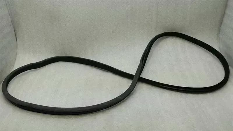 MERCEDES-BENZ Mercedes C-Class W204 Front Left Door Seal A2047271187 Door Seals Front Left