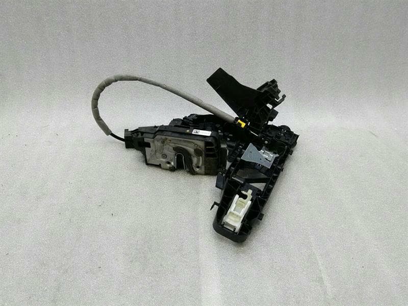 Mercedes C Class W205 RHD front left door lock A0997206501 right handlebar