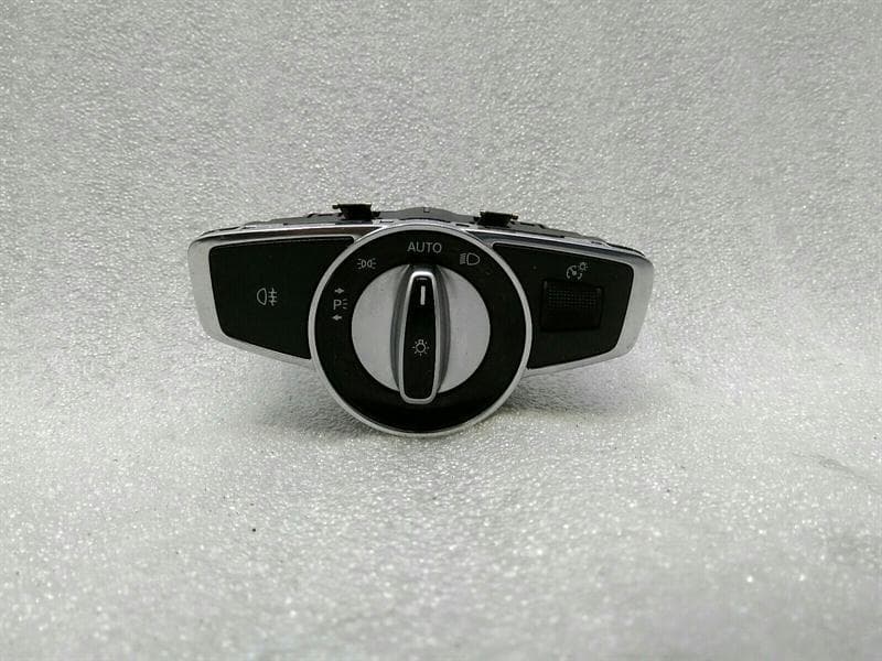 MERCEDES-BENZ Mercedes C Class W205 Headlight Switch A2059056500 Light Switch Light