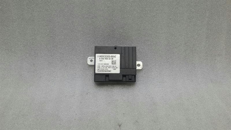 MERCEDES-BENZ Mercedes C Class W205 Fuel Pump Module A0009003206 Fuel Pump Control Unit