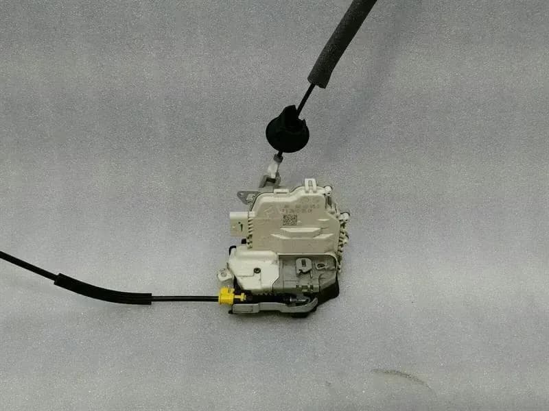 AUDI Audi A6 4G RHD front left door lock 8J2837015C right hand drive