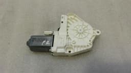 AUDI Audi A6 4G FRH door window motor 8K0959802B window regulator motor front right — thumbnail 4