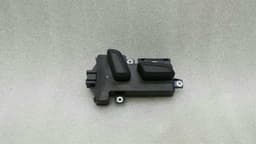 AUDI Audi A6 4G right seat switch 8K0959748 seat right switch A4 — thumbnail 1