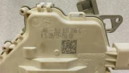 AUDI Audi A6 4G RHD right door lock 8J2837016C right hand drive — thumbnail 7