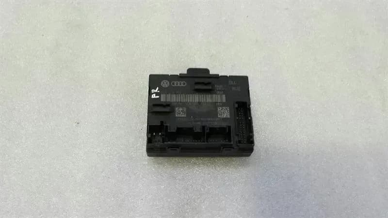 AUDI Audi A6 4G front right door module 4G8959793G door control unit front right