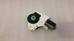AUDI Audi A6 4G RLH door window motor 8K0959811A power window motor rear left — thumbnail 3