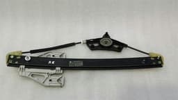 AUDI Audi A6 4G right rear door winder 4G0839462 window regulator rear right — thumbnail 1