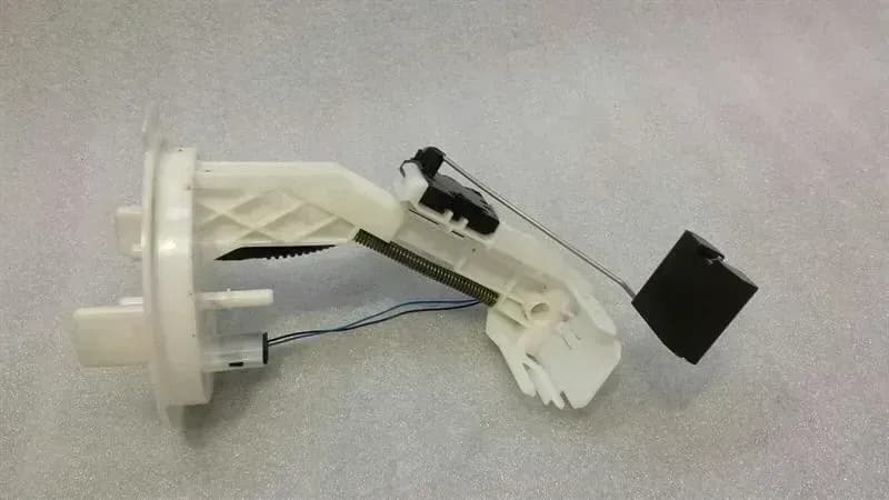 MERCEDES-BENZ Mercedes E Class W207 Level Sensor A2044700694 Fuel Level Sensor OM642