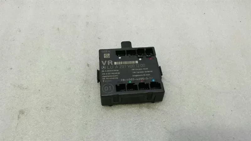 MERCEDES-BENZ Mercedes E Class W207 Right Door Module A2079001200 Door Control Unit Right