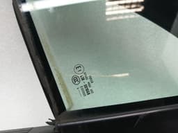 PORSCHE Porsche Cayenne 958 92a Left Front 1/4 Glass 7P6845113 Door Window 1⁄4 Front Left — thumbnail 4