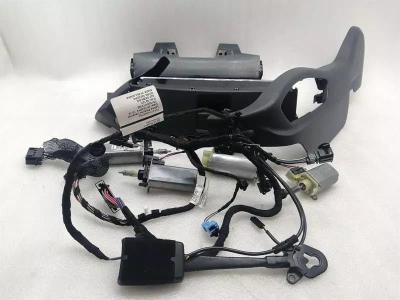 PORSCHE PORSCHE CAYENNE 958 92A 7P5971363CL LEFT FRONT SEAT WITING MOTORS PLASTICS