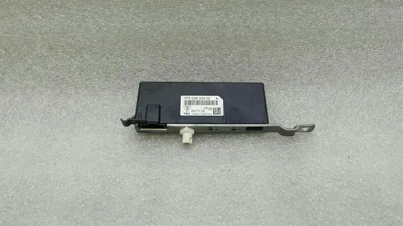 Porsche Cayenne 958 92A Amplifier Antenna 7P5035225M Antenna Amplifier